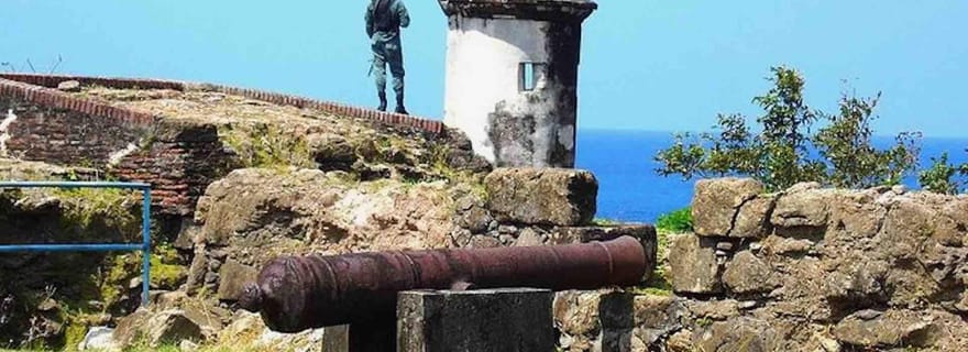 Panama City : Fort San Lorenzo et écluse Agua Clara du canal de Panama