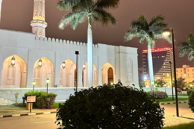 Salalah By Night Tour with Shopping in Gardens Mall and Souk