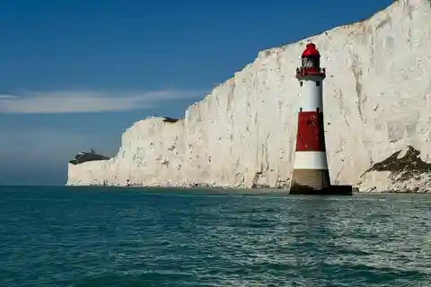Newhaven: Beachy Head Lighthouse Boat Tour