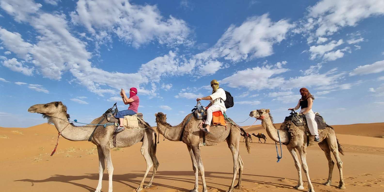 从马拉喀什到梅尔祖加厄格切比沙漠四日游| GetYourGuide