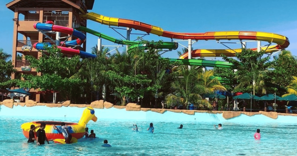 Seven Seas Water Park (Transfer & Ticket Only) | GetYourGuide