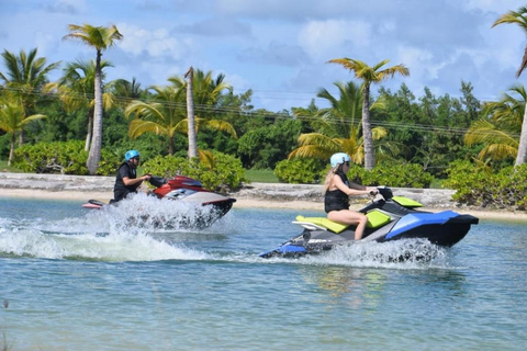 Punta Cana: Jet Ski &amp; Aqua Splash AdventurePunta Cana: avventura in moto d&#039;acqua e acquascivoli