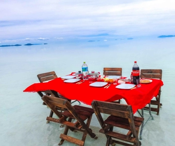 From La Paz: Uyuni Salt Flats 3-Day Tour with Bus Tickets