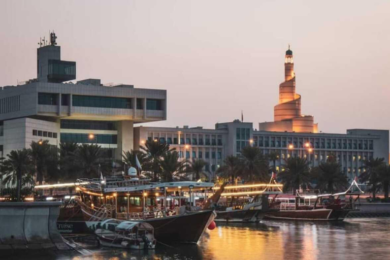 Doha: Traditional Dhow Boat Cruise with Pickup and Drop-off