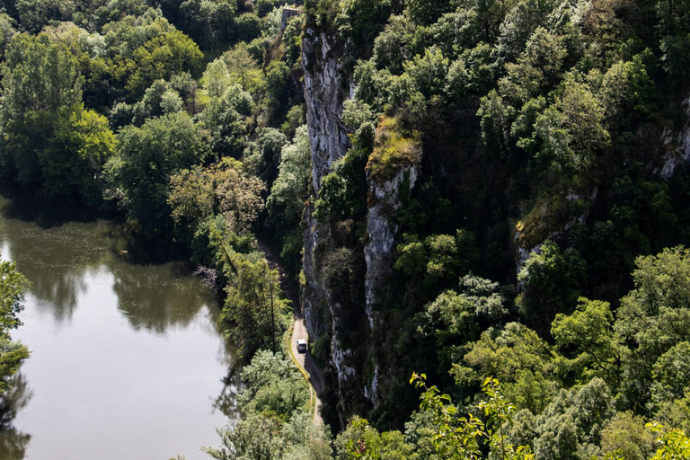Saint-Cirq-Lapopie: A Private Guided Tour of France's Most Enchanting Village Saint-Cirq-Lapopie: A Private Guided Tour in France's Most Enchanting Village