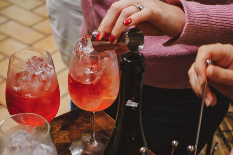 Rome Cooking Class: Make Pasta & Mix 3 Spritz Cocktails Private Experience