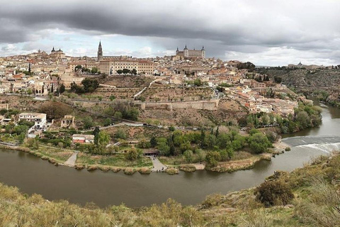 Madrid: Toledo Day Trip with guide tour and Panoramic Train Toledo Day Trip from Madrid with Panoramic Train