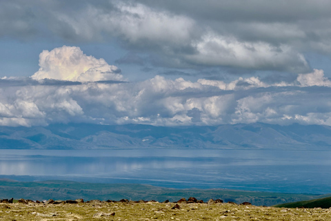 Yerevan: Azhdahak Mountain Hike with Jeep Ride