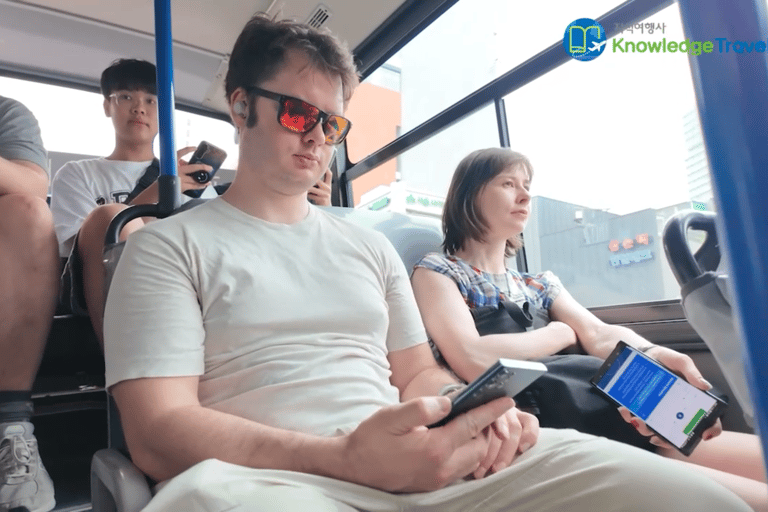 Busan: City Tour of 3 Historic Neighborhoods by Public Bus