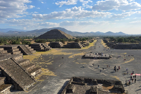 Mexico City: Teotihuacan, Basilica of Guadalupe & Magic Town Teotihuacan, Basilica & Magic Town with Buffet Lunch