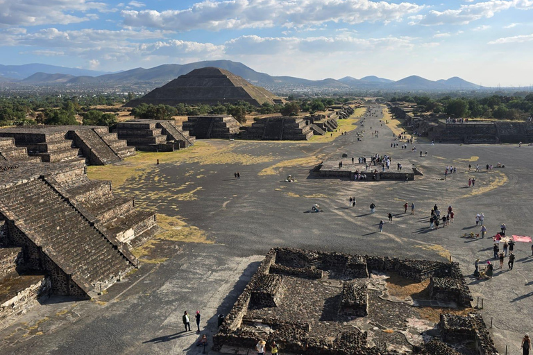 Mexico City: Teotihuacan, Basilica of Guadalupe & Magic Town Teotihuacan, Basilica & Magic Town with Buffet Lunch