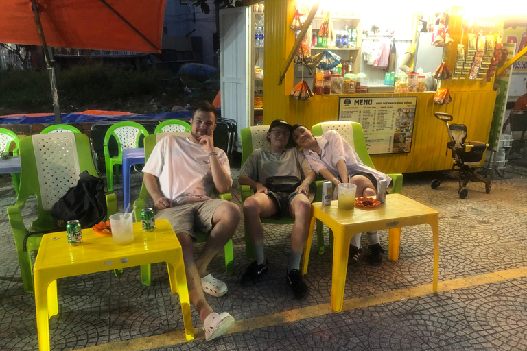 Da Nang: Tour a piedi del cibo come un localeFoodtour nascosto a Danang: Mangia come un abitante del luogo con i vietnamiti