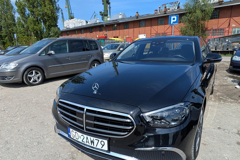 From Tricity: Wolfschanze luxury sedan Tour with Pickup