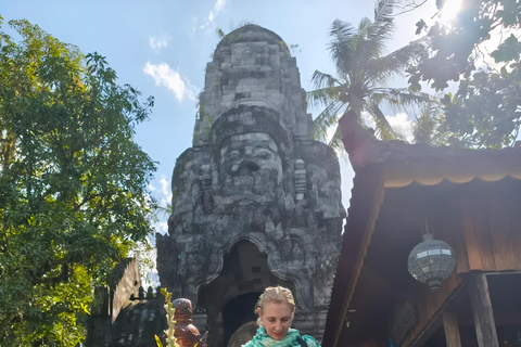 Yogyakarta: Hiking Nature Waterfall & Temples Tour Yogyakarta: Siluwok Waterfall & Temples Tour