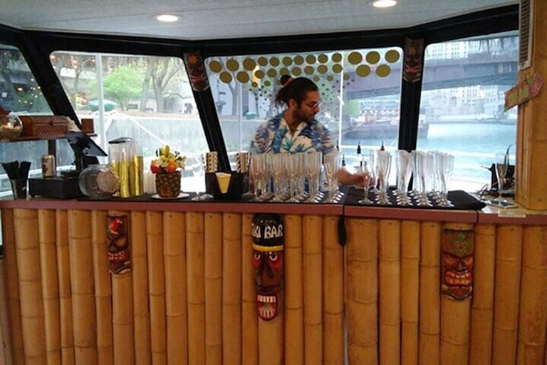 Chicago: Mimosa n' Bloody Mary Cruise Chicago: Chicago River Mimosa n' Bloody Mary Cruise