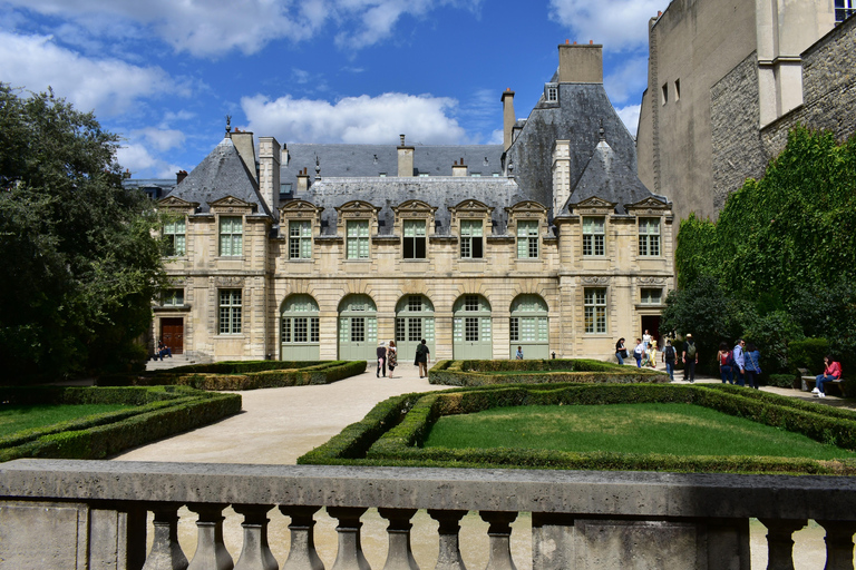 Marais: Discover the Medieval Heart of Paris