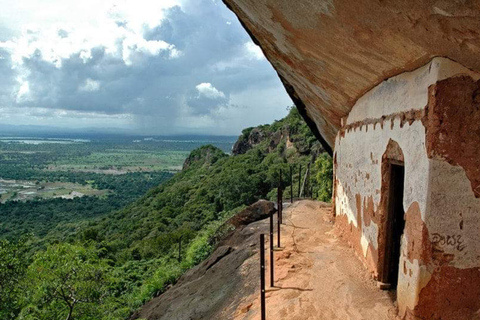 Dimbulagala Eco Trekking and Village Tour From Polonnaruwa