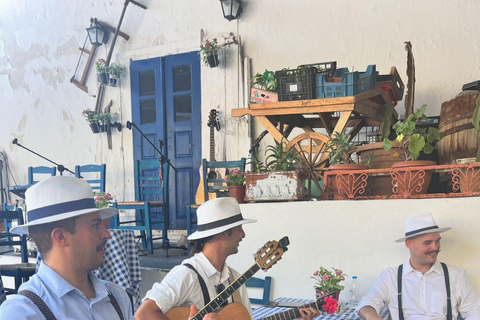 Santorini: Plate-Smashing Show & Fira Walking Tour
