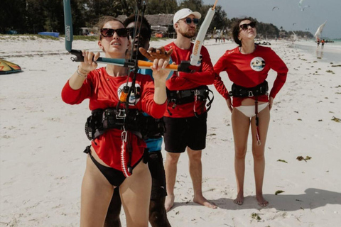 أفضل دروس ركوب الأمواج الشراعية في زنجباردروس جماعية رائعة لركوب الأمواج الشراعية في زنجبار