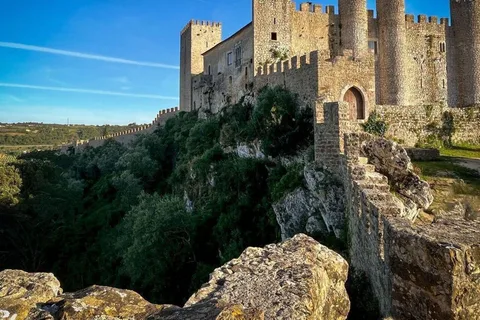 Fátima, Nazaré e Óbidos: Un'escursione panoramica di un giorno da Lisbona