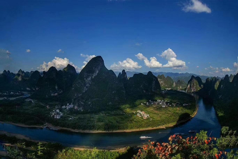 The Largest Tea Plantation and Xianggong Hill Tour