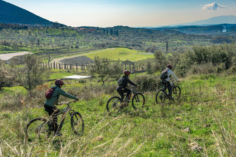 L&#039;ancienne Messénie : Excursion en E-Bike avec visite du monastère et pique-niqueMessène : Excursion en E-Bike avec visite d&#039;un monastère et pique-nique