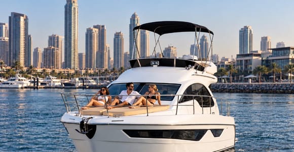 Private Yacht Tour: Dubai Boat Cruise with Optional BBQ