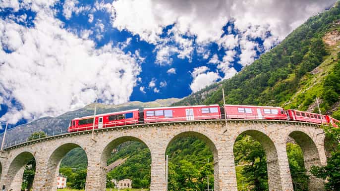 From Milan: Lake Como Cruise, St. Moritz & Bernina Red Train