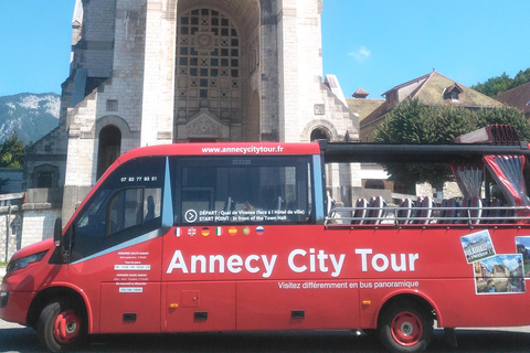 Tour di Annecy in un autobus cabriolet