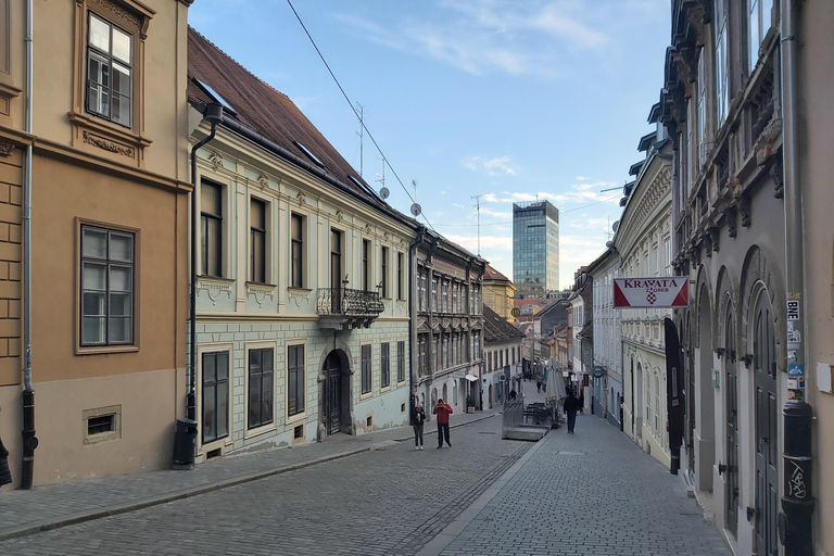 Zagreb: Compact private city tour in German with a local guide Zagreb: Compact city tour in German with a licensed local guide