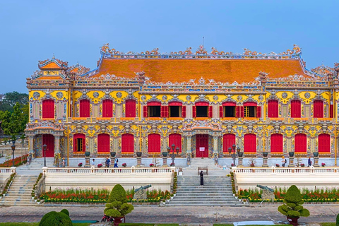 Tour de la ciudad de Hue en coche privado: Ver Tumbas Reales y Más