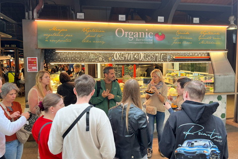 Barcelona: Street Food & Sightseeing Tour with Local Market