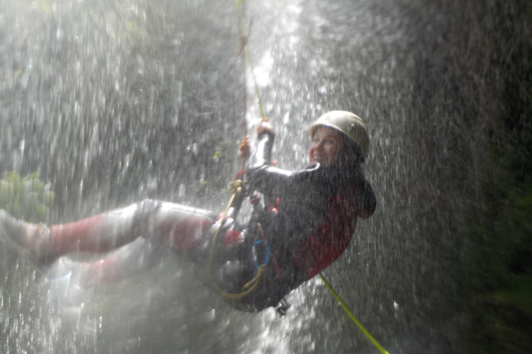 Anna: Erstaunliches Wasser-Canyoning-Erlebnis