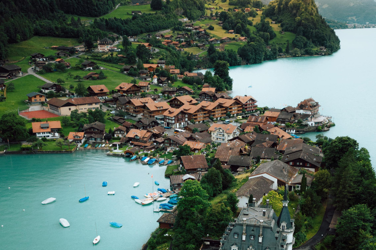 Excursão a Brienz, Iseltwald e Cataratas de GiessbachExcursão a Brienz, Iseltwald e às Cataratas de Giessbach