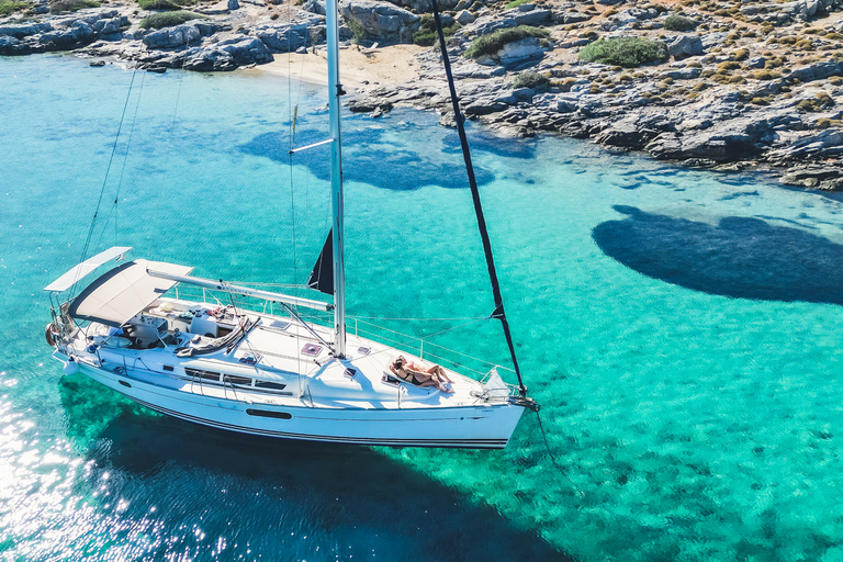 Heraklion: Crociera in barca a vela sull&#039;isola di Dia con bagno e pastoCrociera a vela con servizio di prelievo e rientro in hotel