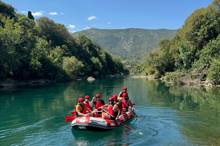 موستار: مغامرة التجديف في نهر نيريتفا