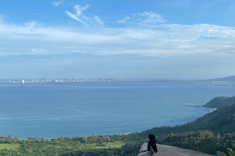Tour della città di Da Nang: Son Tra, Passo di Hai Van, Ponte del DragoTour in auto privata