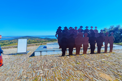 Évora’s UNESCO Sites and the Enchanted Village of Monsaraz