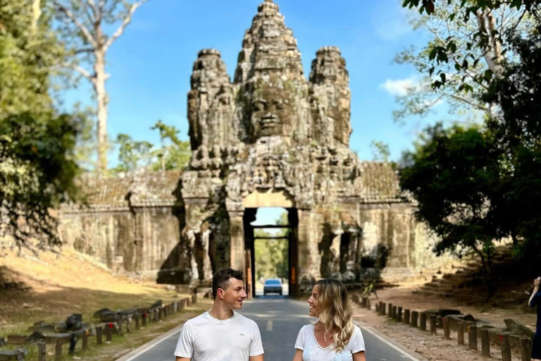 Siem Reap: Angkor Wat Sunrise/Set Tour with Japanese Guide Angkor Wat Sunrise Private Tour with Japanese Guide