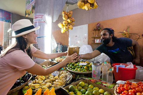 Mauritius: Snorkeling with Turtles & Port Louis Street Food