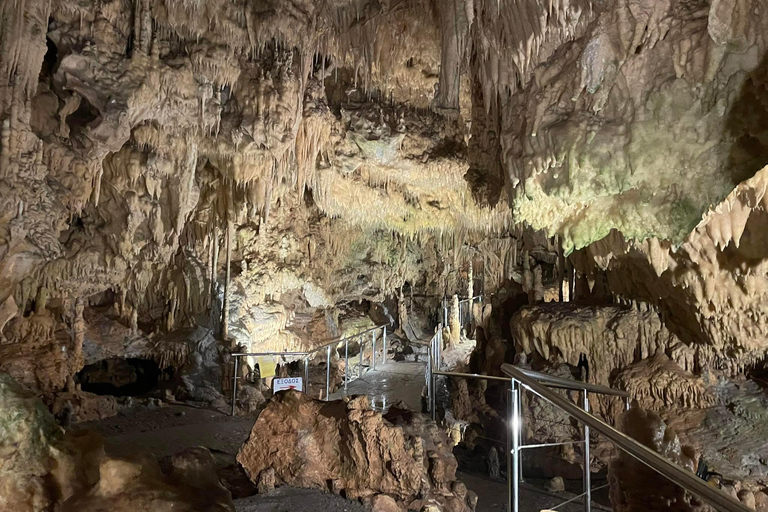 Desde Atenas: Mani Tour Privado de un Día con las Cuevas de Diros