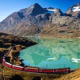Von Sankt Moritz: Bernina-Zug nach Tirano