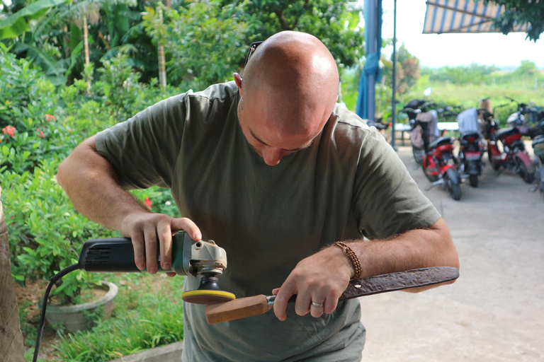 Hoi An: Knife-making Workshop with Hotel Pickup