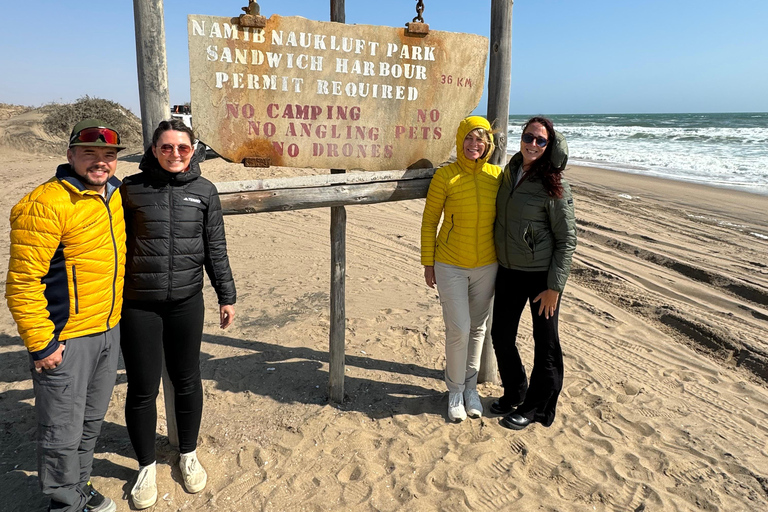 Walvisbay: Sandwich Harbour 4x4 Tour-Unparalleled Experience