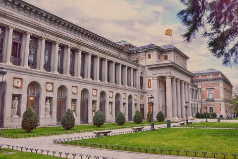 Madrid: visite du musée du Prado et du palais royalMadrid : visite à pied du musée El Prado et du palais en espagnol