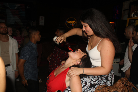 Explore Istanbul Night Life: Pub Crawl