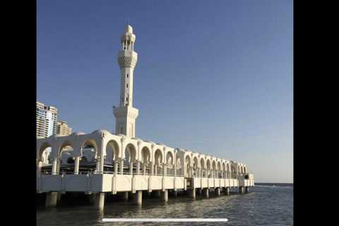 Jeddah: City Highlights Tour with Local Guide private tour