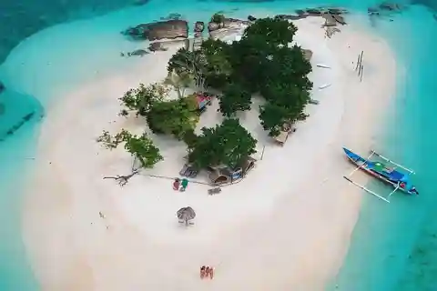 Exclusive Gili Nanggu, Sudak, and Kedis Tour Featuring GoPro