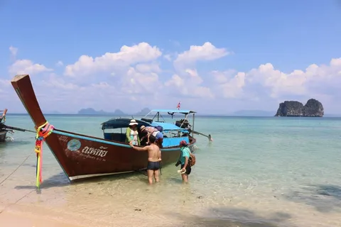 Lanta's Hidden Gems: 4 Islands by Traditional Longtail Boat