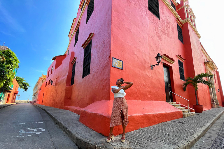 Tour a piedi al tramonto di Cartagena: Storia, mura e Getsemaní